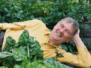 912938-peter-cundall